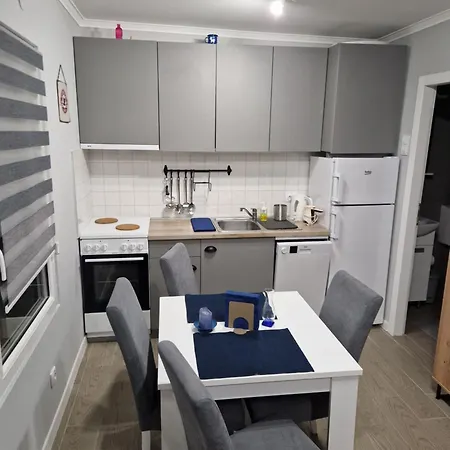 Apartman27 شقة Palić