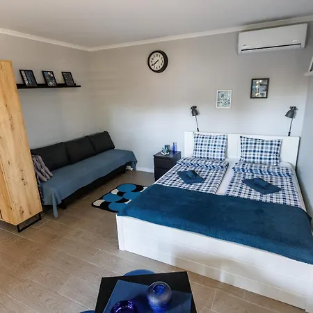 Апартаменты Apartman27